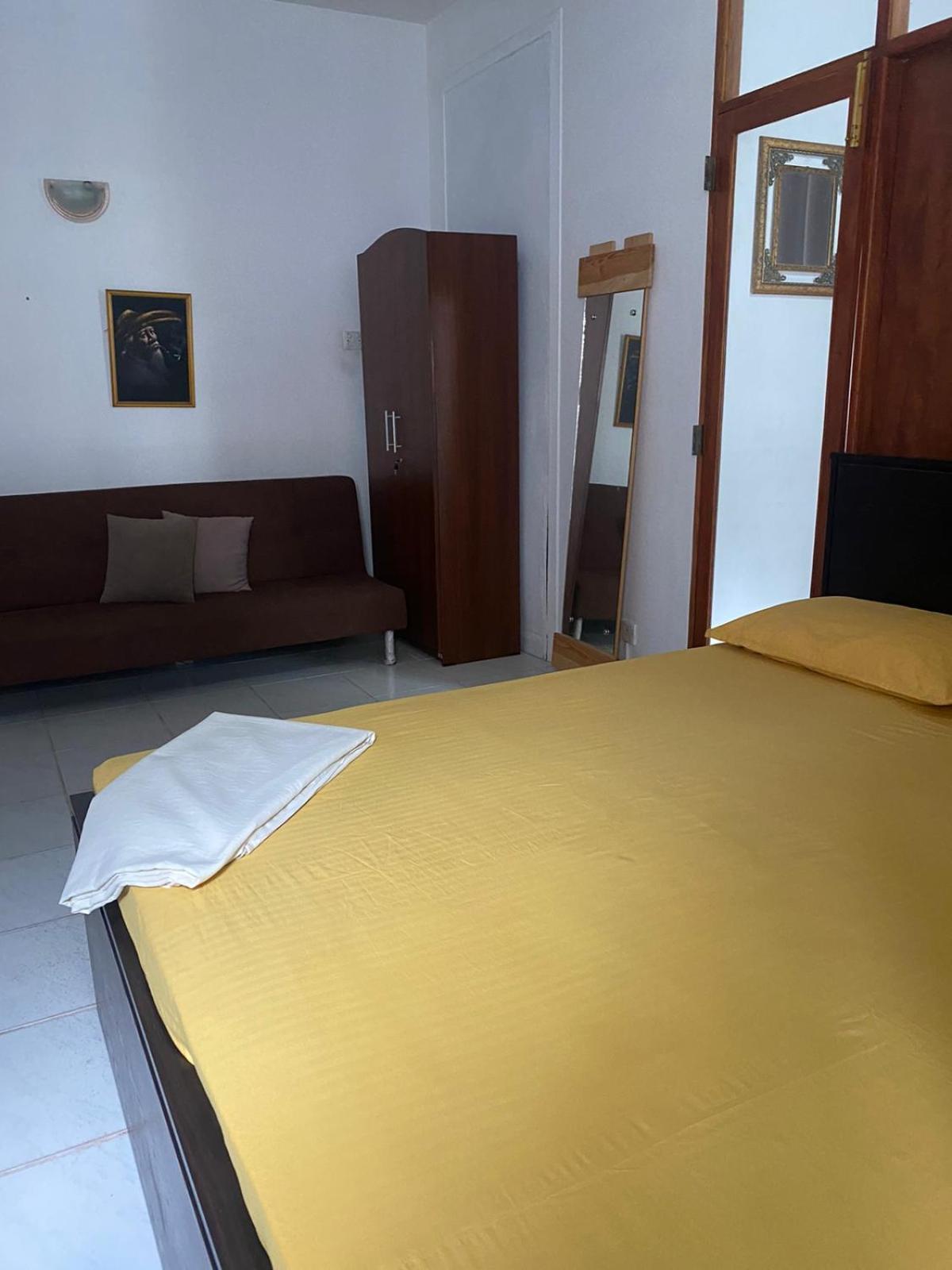 Ice Berg Apartment Dehiwala-Mount Lavinia Bilik gambar