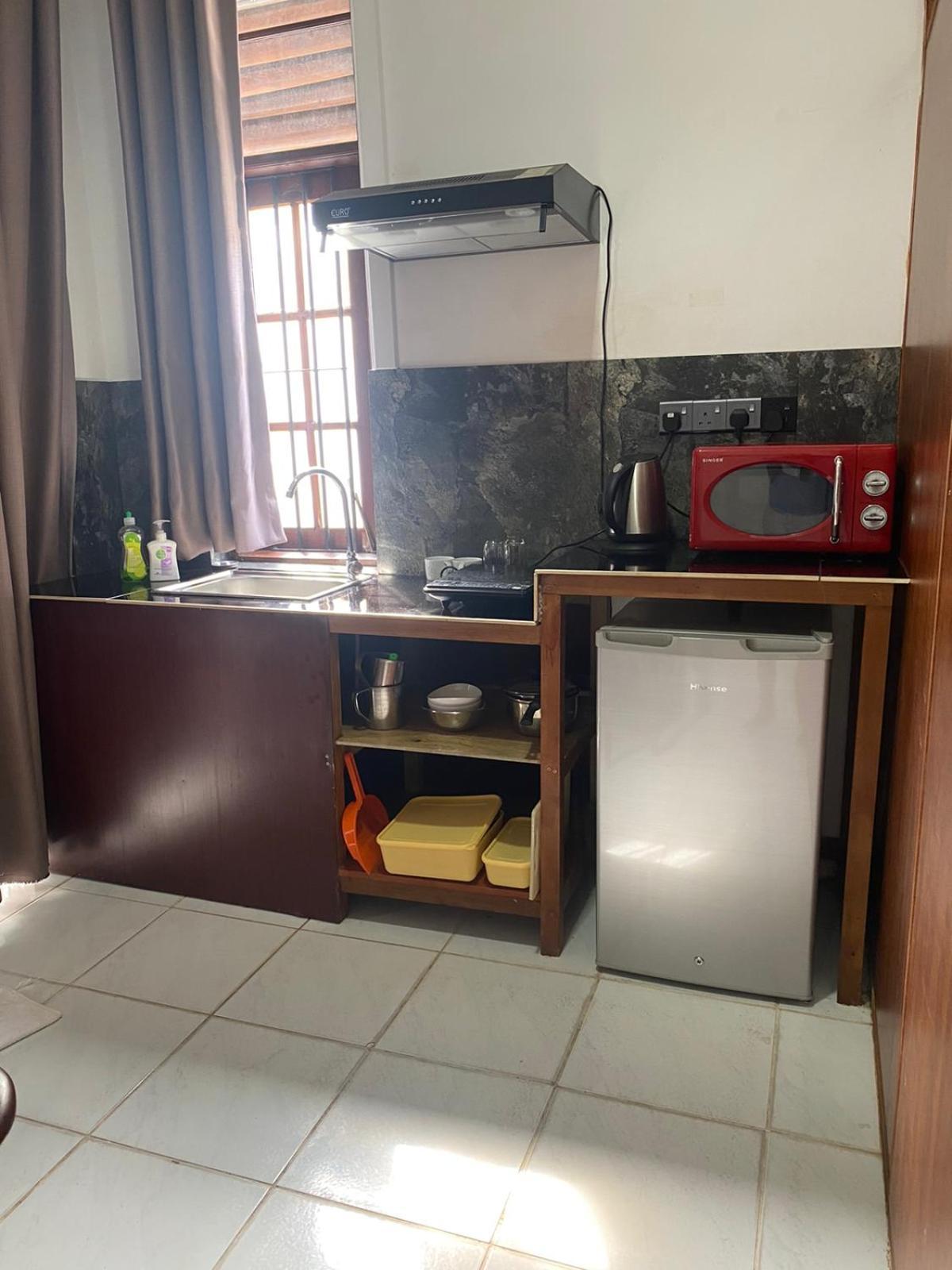 Ice Berg Apartment Dehiwala-Mount Lavinia Bilik gambar